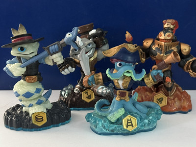 Lot Of 4 Skylanders Swap Force Action Figures Quick Draw Rattlesnake Glow Dark