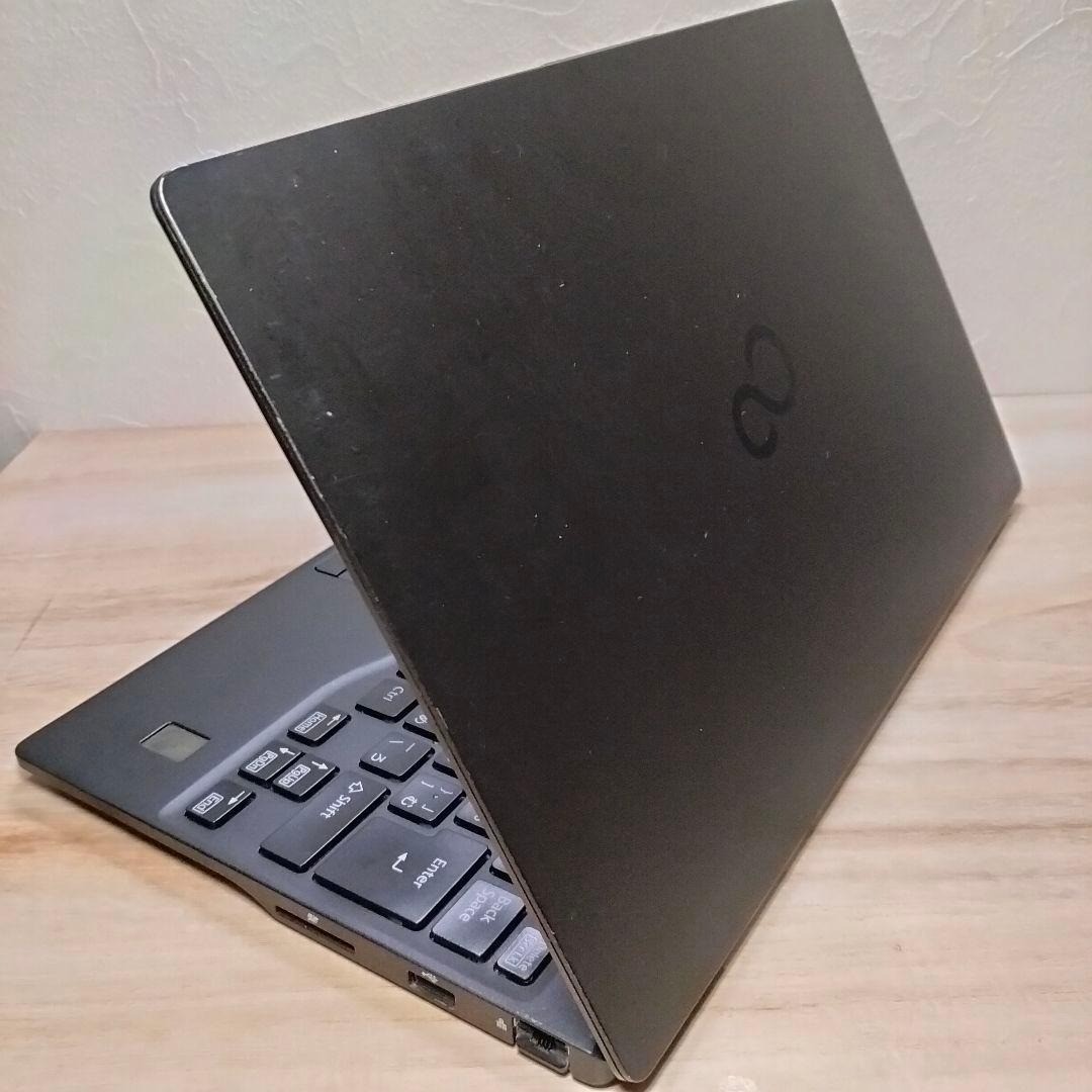 Fujitsu Lifebook U9311/F Core i5-1135G7 8GB SSD 256GB Win 11 Pro