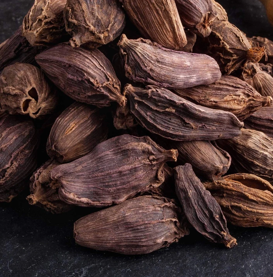 Premium Black Cardamom Pods – Aromatic Whole Spice for Cooking & Curries - Image 1 of 4