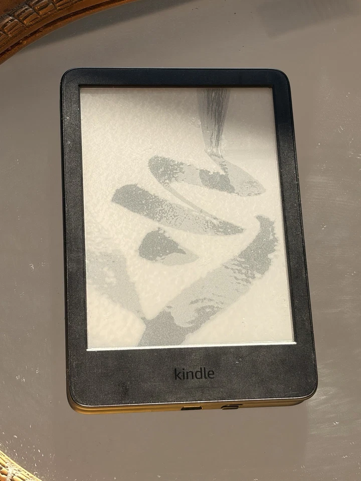 Kindle 2022 16GB, 6-inch, 11th Gen, No Ads - Image 4 of 4