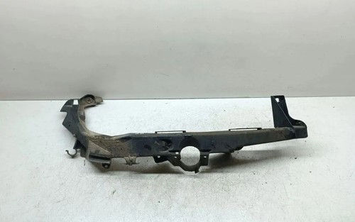 BMW 3 Touring E91 Rechte Scheinwerferhalter 7138402 2.00 Diesel 2009 33660176