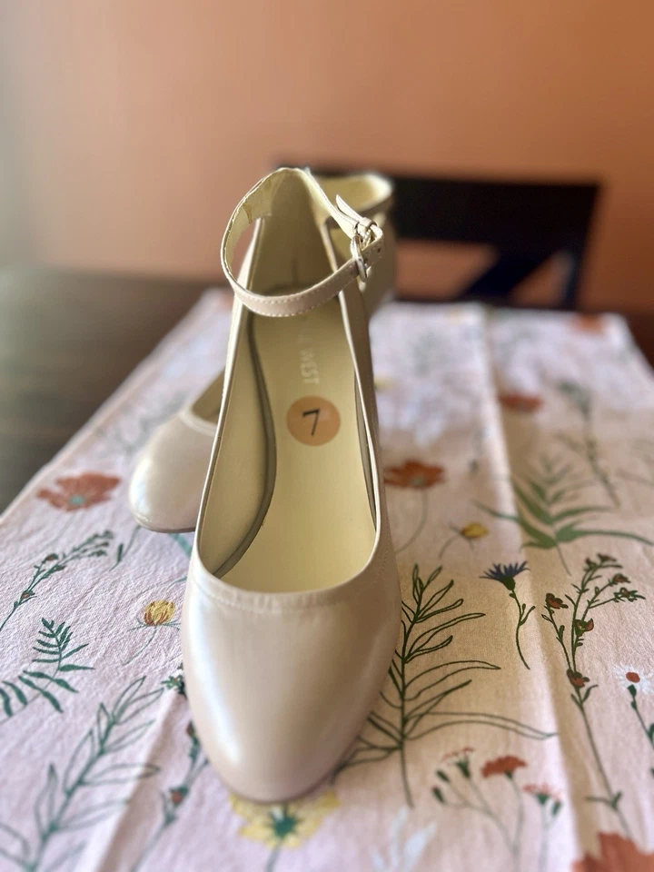 Nine West Leather Ankle Strap Pump US Size 7 Round Toe Upper Balance Nude Color - Image 3 of 4