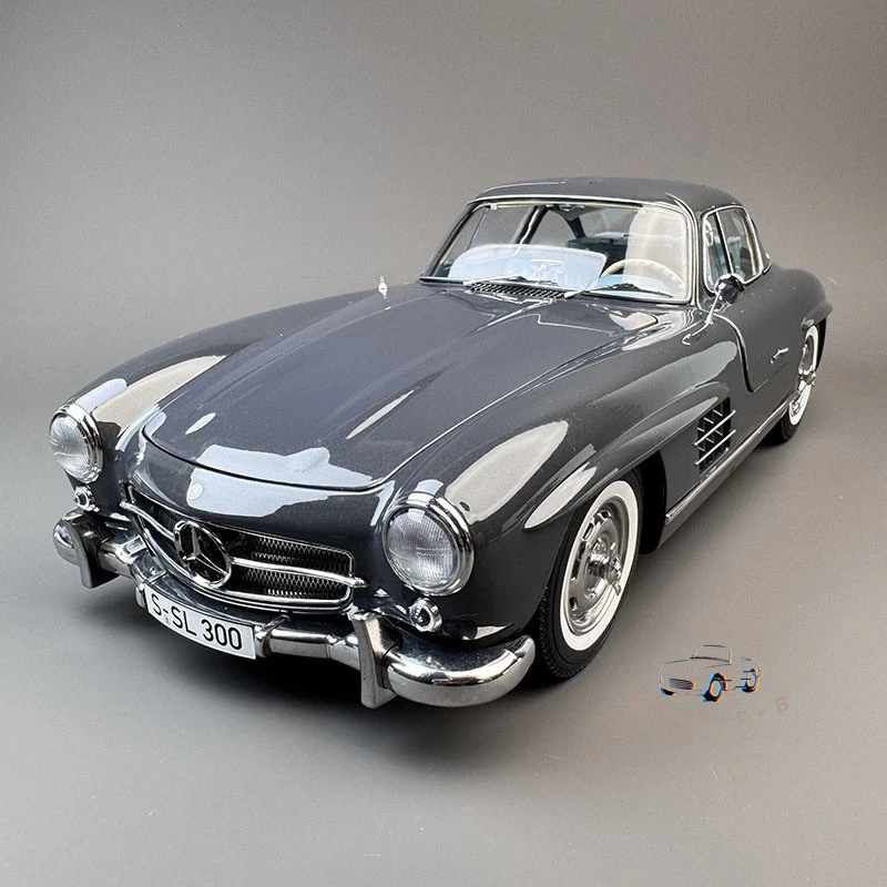 Original 1:12 Mercedes Benz 300SL blue gray pearl paint leather box car model - Image 3 of 4