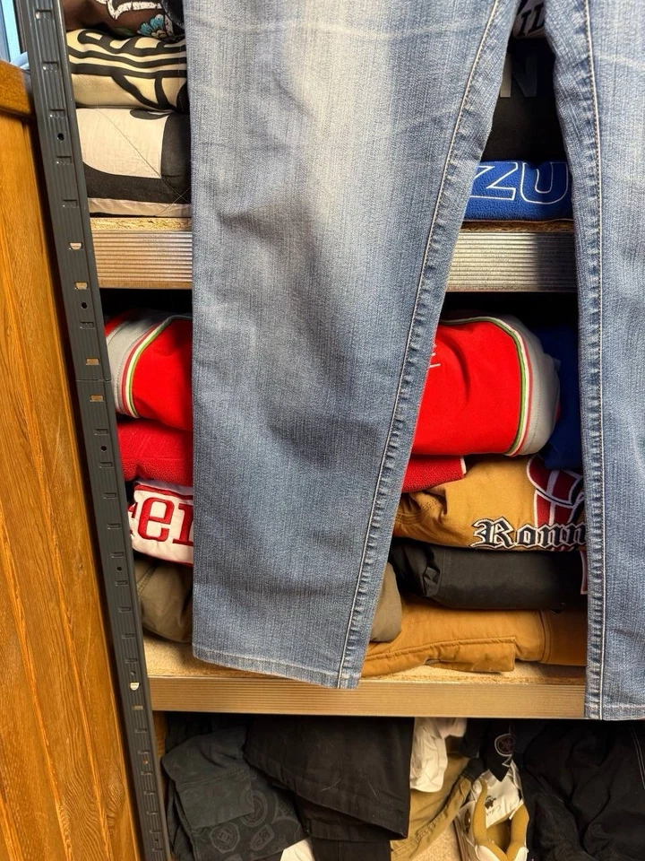 Brioni Men Jeans Size XL-XXL - Image 3 of 4