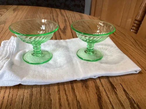 Depression Era, Twisted Glass Footed Champagne/Sherbet Glasses In Optic Green