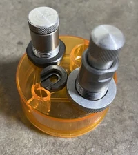 Lee 3 Die  22-250 Rem Reloading w/ Shell Holder 90708