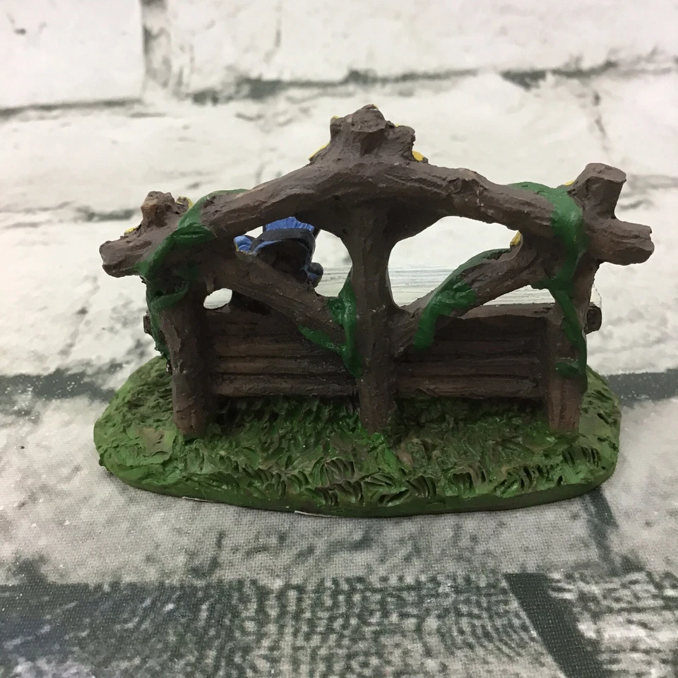 Estatueta de resina banco de jardim de fadas 2” por 4” girassóis borboletas mini decoração - Imagem 2 de 4