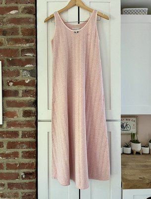 Crabtree & Evelyn Maxi Dress L Pink Solid Knit Scoop Neck Sleeveless Long