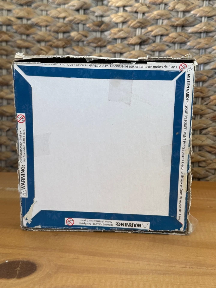 Papá Noel está llegando a la ciudad 9x12 100 rompecabezas "Juguetes para la ciudad" Navidad Foto 4 de 4