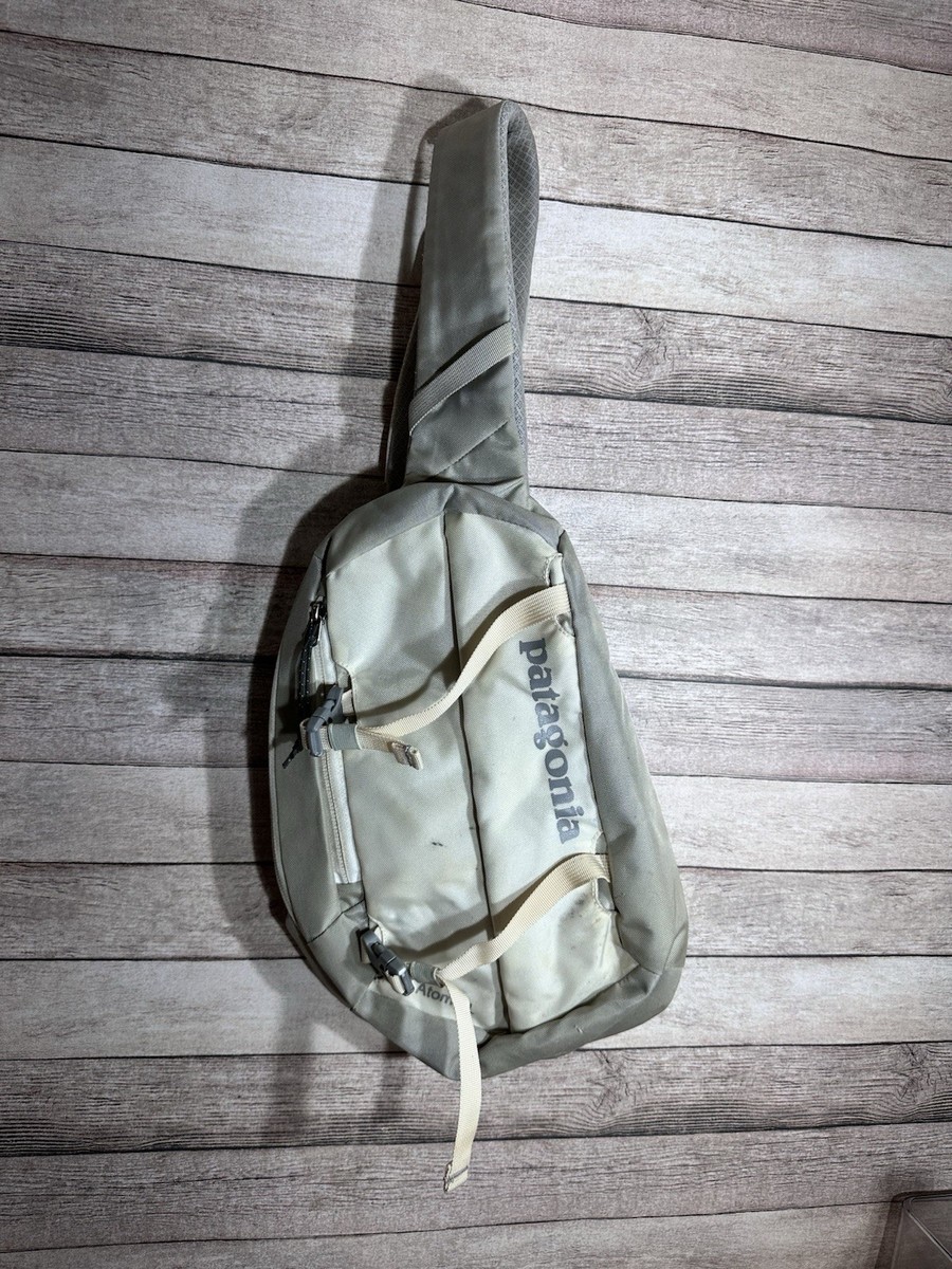 Patagonia Bag Atom 8L Gray/White Sling Waist Snap Cross Body