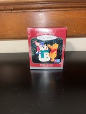 1998 Hallmark Building a Snowman Winnie the Pooh Ornament