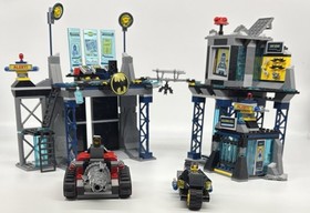 Lego 6860 The Batcave 100% Complete All Mini Figs & Manual