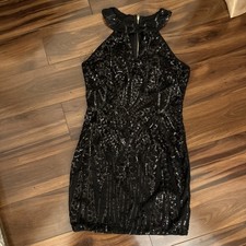 Windsor Sleeveless dress all over sequence open V detail at front Padded Front