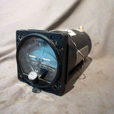 EDO-AIRE 5000B-5 Attitude Gyro P/N 1U149-001-1 (alt: 58-380013-3)