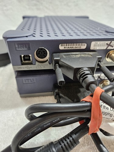 HUGHES NETWORK SYSTEMS IDU-R1 RECEIVER / ITU-T3 TRANSMITTER 3003161-0010/3003162 - Afbeelding 6 van 8