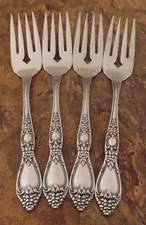 Oneida Huntington Set of 4 Salad Forks Wm A Rogers Stainless Flatware Lot C