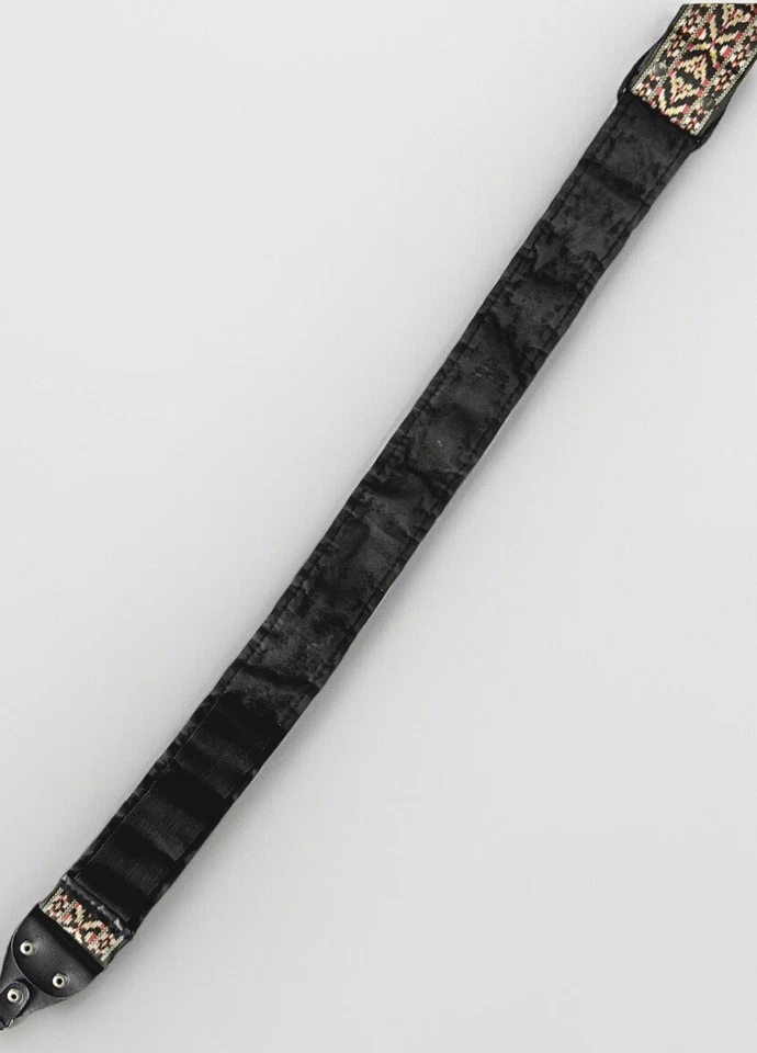 VINTAGE 1970S CAMERA CADDY MULTICOLORED WOVEN DESIGN CAMERA STRAP GOOD CONDITION - Image 2 of 2