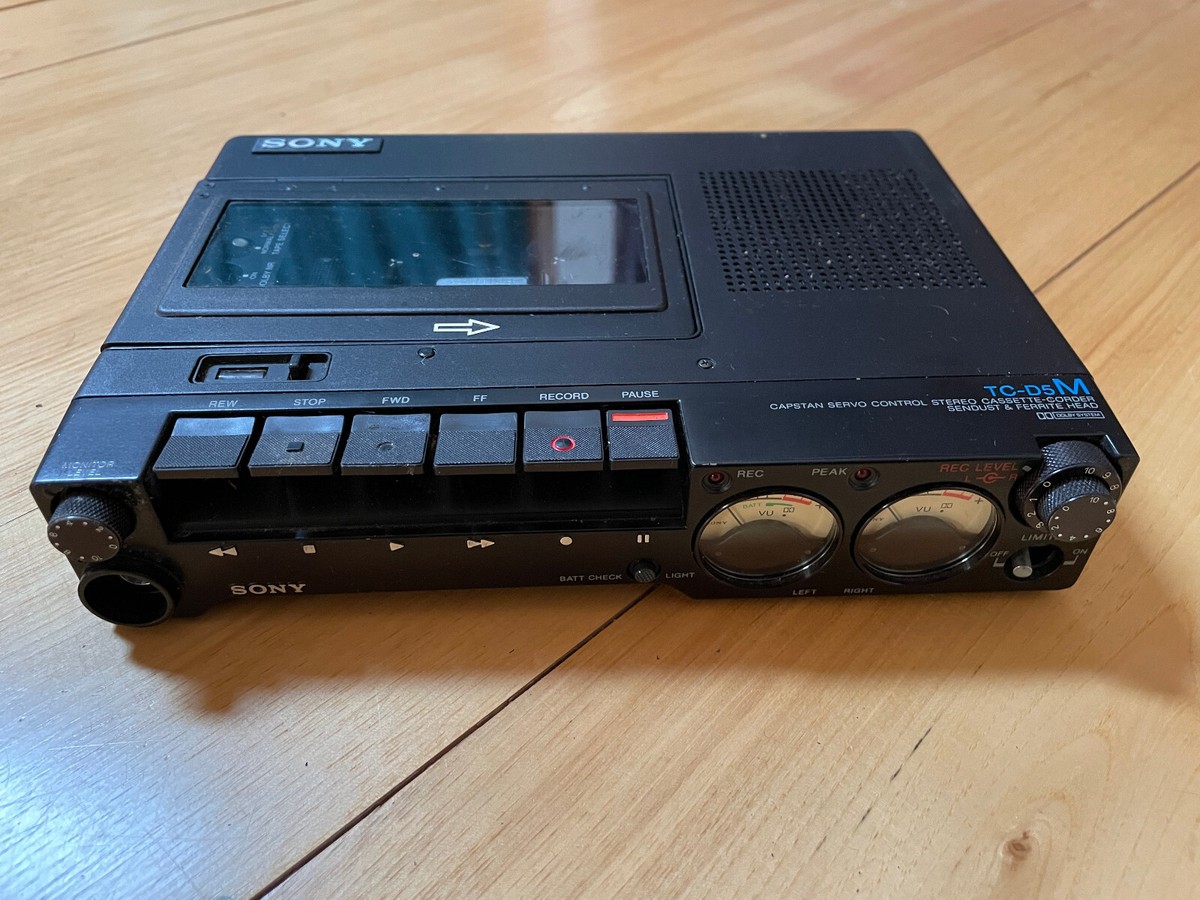 SONY TC-D5M カセットプレーヤー　故障品 SONY TC-D5M カセットプレーヤー故障品