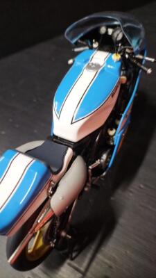 Minichamps Suzuki XR 14 B.Sheene White/Blue 1/12 Scale Japan