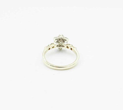 Diamond Engagement Ring 0.90ct 9ct Gold Ladies Cluster L 1/2 Wedding - Picture 4 of 5