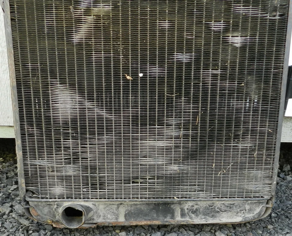 Cadillac Series 60, 61, 62 346 1948 5,7 L V8 radiador Harrison usado 3118704 Foto 3 de 4