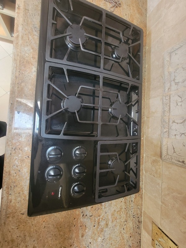 Black 5 Burner Gas Cooktop Built-In Surface Burner w/ Knob Control