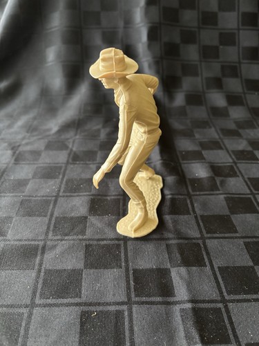 Vintage PLASTIMARX 5.5" Cowboy Gunslinger Set Tan Cream Wild West - Picture 3 of 8