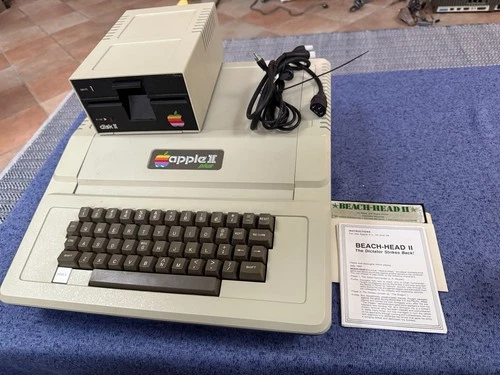 Apple II Plus A2S1048 64K • Drive, Super Serial Card, 16k card, 80 Col | Working