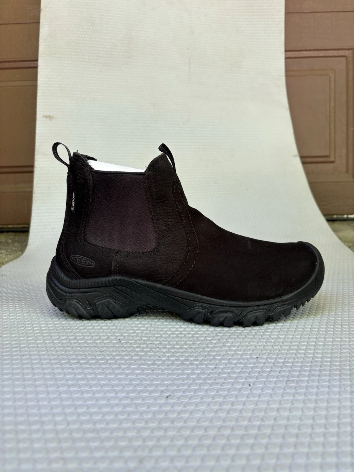 KEEN Womens Greta Chelsea Hiking Boots Size 10W Waterproof Black Leather Winter