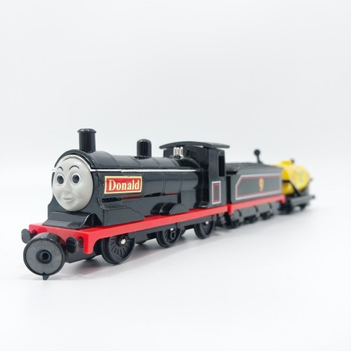 Donald & Sodor Fuel Thomas Collection Die-cast TECS BANDAI - Picture 1 of 10