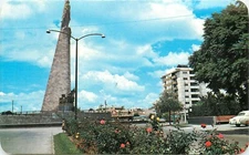 Chrome Postcard O189 The Monument to Mexicos Heroic Children Guadalajara Posted