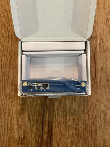 Wildix Daysaver 4G Backup y GSM Gateway LTE - Nuevo en caja - Imagen 6 de 7