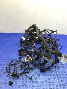 2013 CHRYSLER 300C 5.7L ENGINE BAY WIRING HARNESS W/FUSE BOX 68164184AC