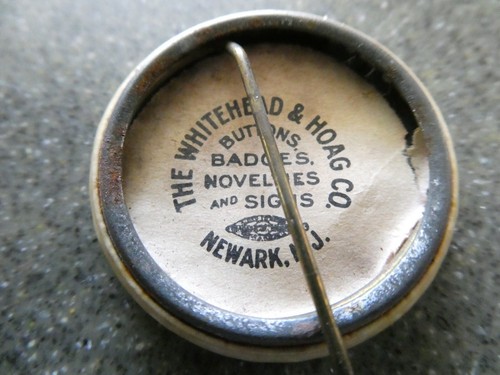 VINTAGE 1924 DAUPHIN COUNTY, PA VOLUNTEER FIREMEN'S CONVENTION METAL PINBACK PIN - Picture 3 of 3