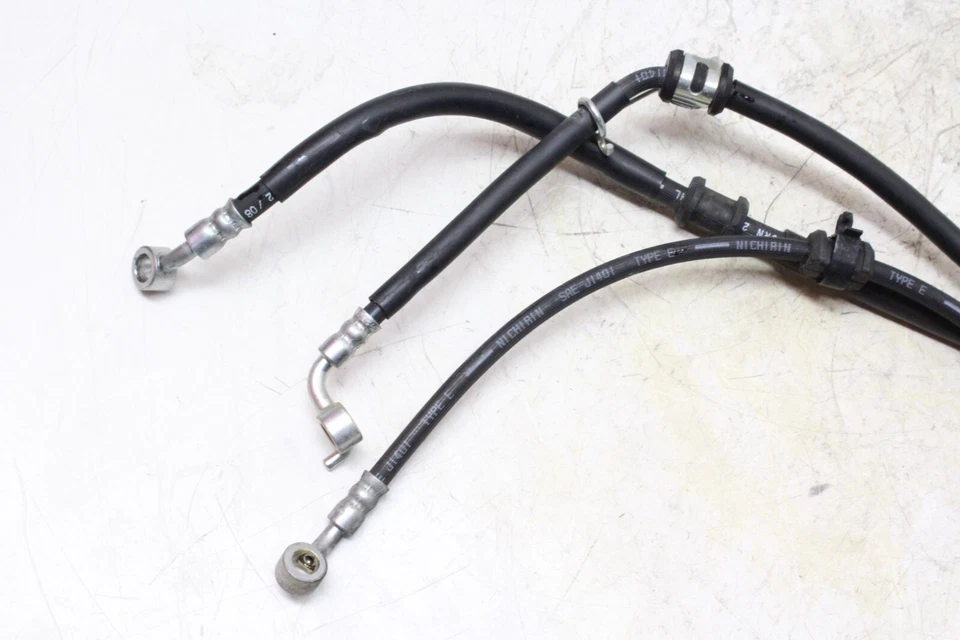 Suzuki GSXR 750 2008 OEM pinzas de freno delanteras mangueras líneas Foto 2 de 4