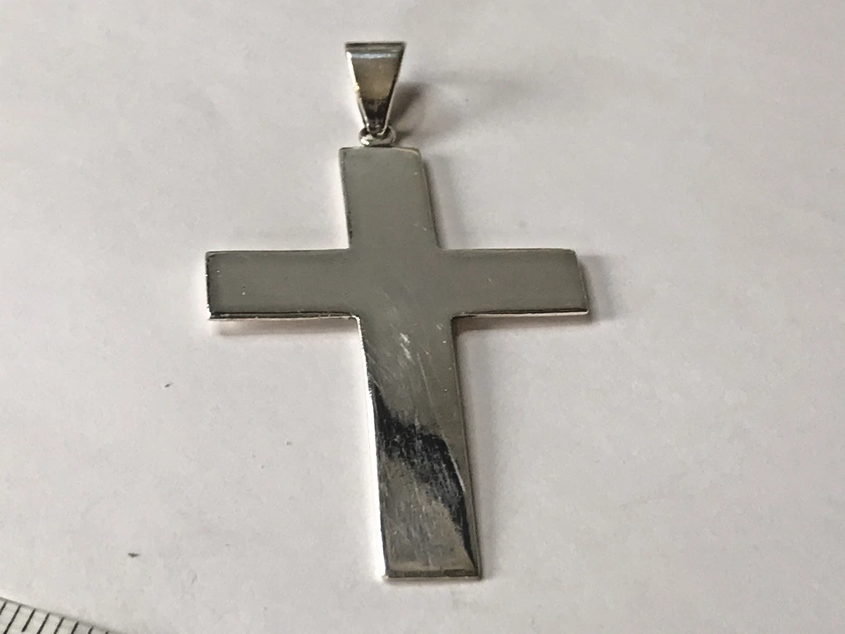 Vintage Sterling Cross Pendant In Vintage Designer Fine Necklaces