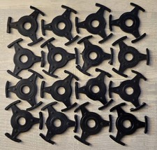 Vintage 45 RPM Record Adapters Lot of 16 Plastic Spider Adapters Lot A21 