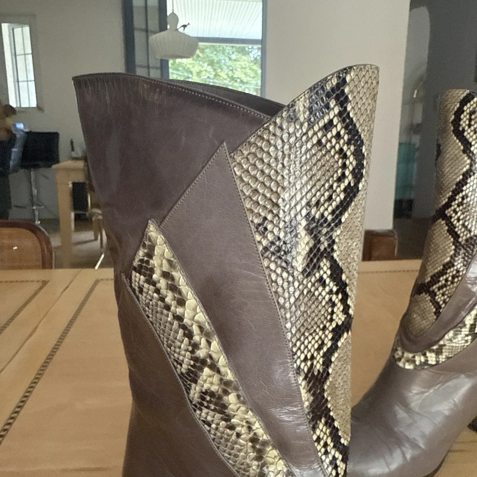 Bruno Magli Leather Snakeskin Boots w/ Heel Women's Size 6 EU36 Made in Italy  - Image 2 of 4