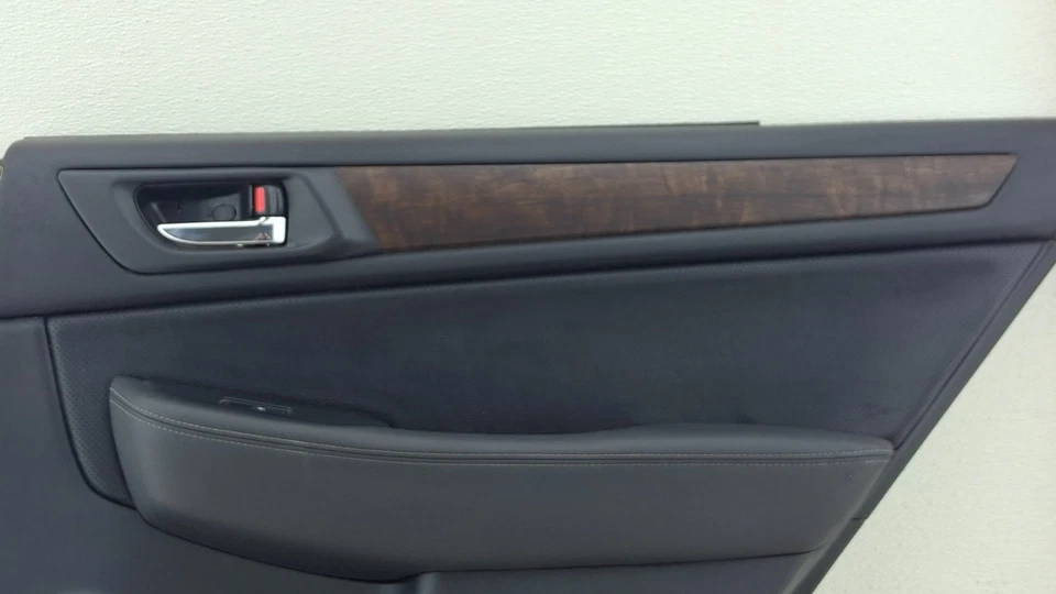 Painel de acabamento de porta traseira direita Subaru Outback 2015-2017 preto fabricante de equipamento original - Imagem 4 de 4