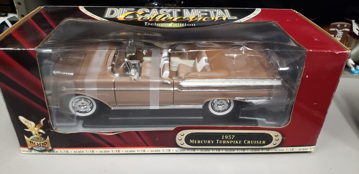 ダイキャストカー1/18 MERCRY TURNPIKE CRUISER 1957 MERCURY TURNPIKE CRUISER BLACK 1:18 SCALE ROAD