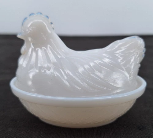Vintage Hazel Atlas Milk Glass Small Hen  On Nest Covered Trinket Or Candy Dish