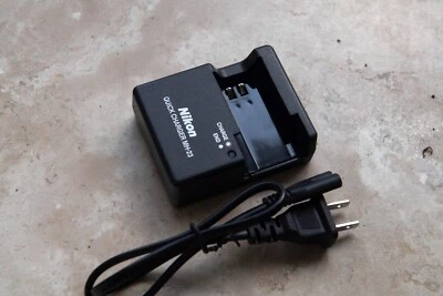 Nikon Mh-23 battery charger for Nikon EN-EL9a battery, USA shipping