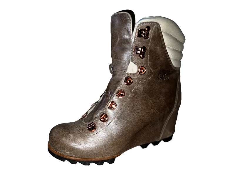 sorel metallic pops rose conquest holiday wedge boots