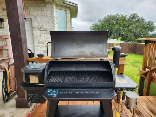 Pit Boss Pro V2 1150-Sq. inHammer tone Pellet Grill with Smart Compatibility - Picture 2 of 8