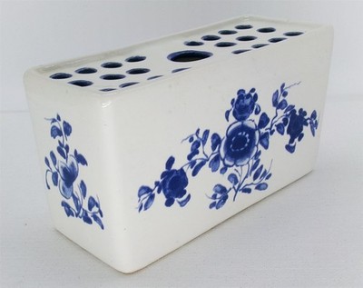  MMA AMB Flower Brick Blue & White Ceramic Metro Museum Art Frog 1992 Portugal