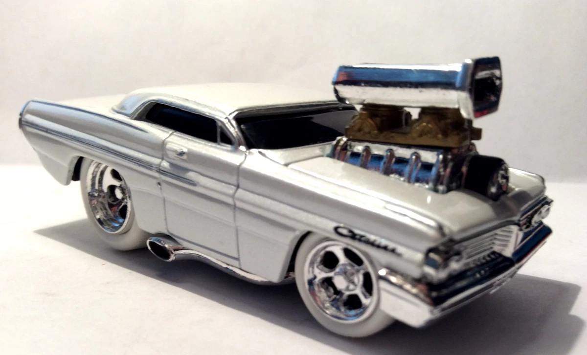 1962 Pontiac Contemporary Manufacture Diecast Cars, Trucks & Vans