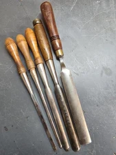 Set Of 5 DR Barton Chisels & Gouges W/ Beautiful Original Handles
