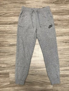 chandal nike mujer beige