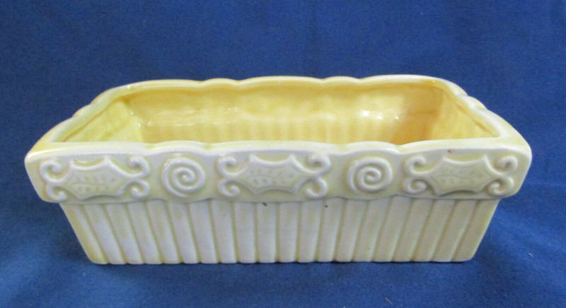 VINTAGE  POTTERY  CERAMIC RECTANGLE SHAPE  6" LONG PLANTER  YELLOW