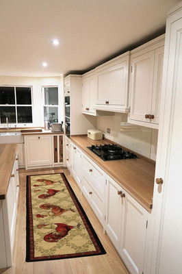Kitchen Collection Rooster Beige Multi-Color Printed Slip Resistant Rubber Back